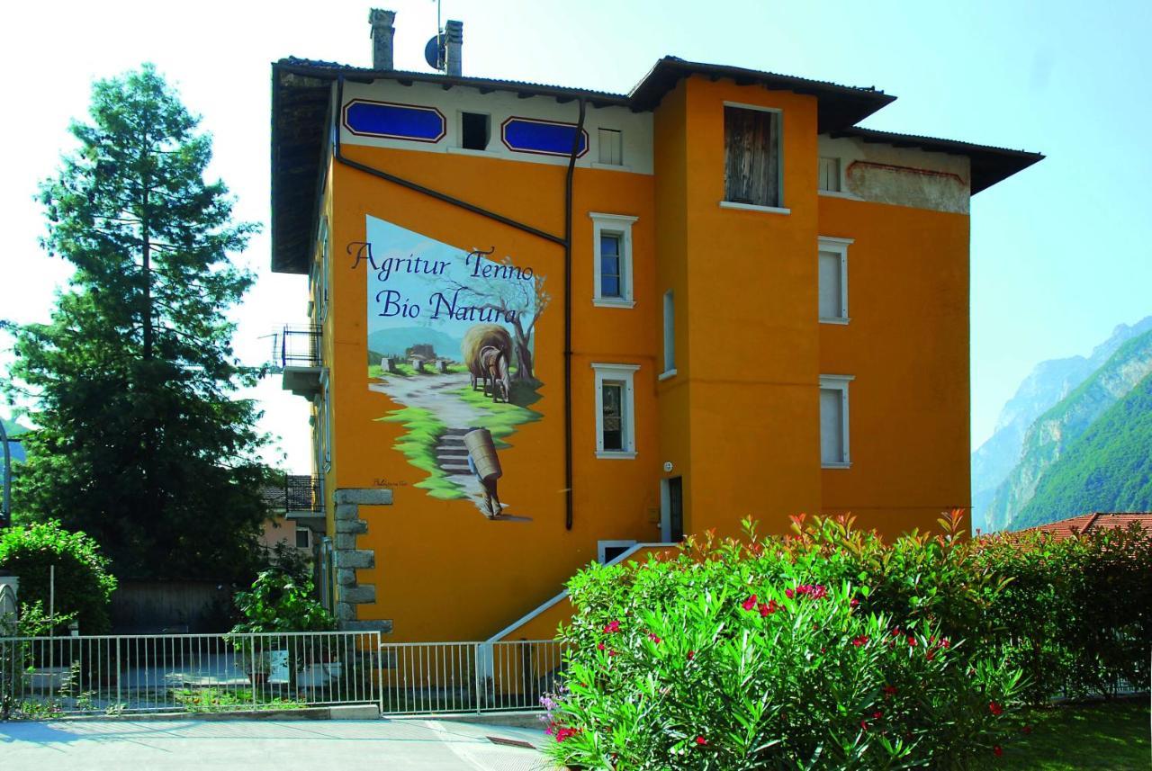Agritur Tenno Cantina Bio Natura Екстериор снимка